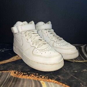 Air Forces High Top Youth Size 4.5